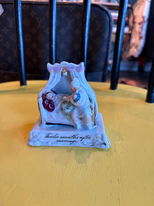 Antique Victorian German statue in good condition 4 inches high