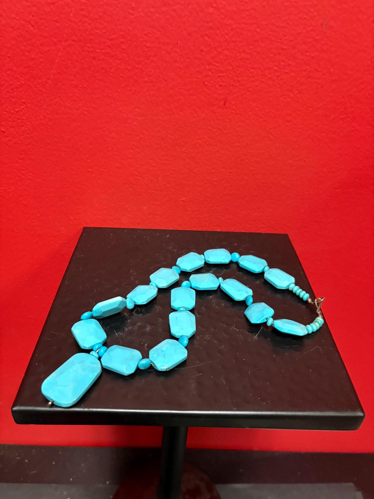 Lovely approximately 20 inch turquoise necklace at great value