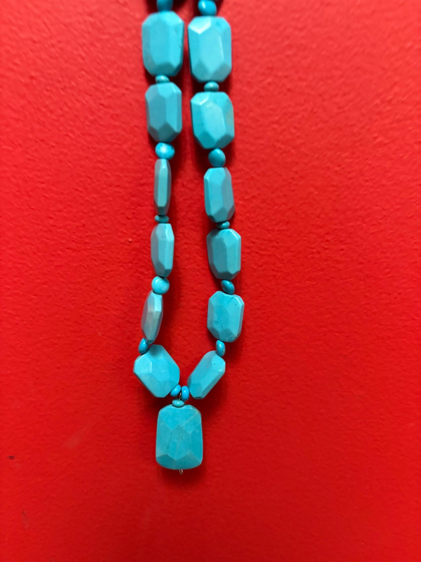 Lovely approximately 20 inch turquoise necklace at great value