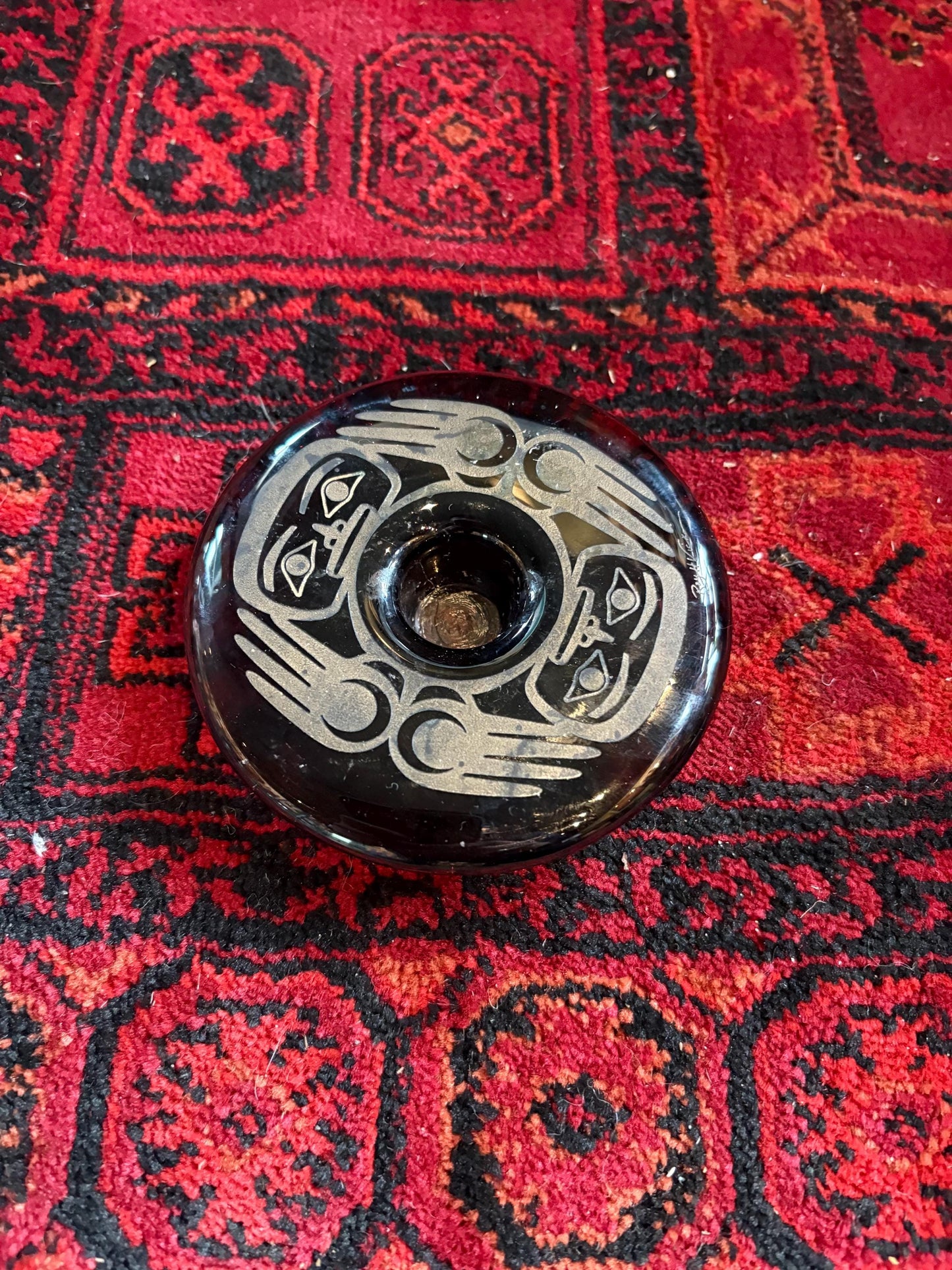 Stunning indigenous first nations Roy Vickers signed etched glass candle holder  great gift - 4 x 1 high